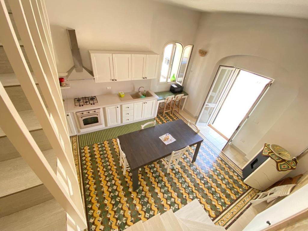 Casa Vacanze Illiria A Roca Vecchia Vicinissima Al Mare Exteriér fotografie